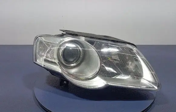 Volkswagen PASSAT B5.5 Headlight/headlamp 3C0941006M