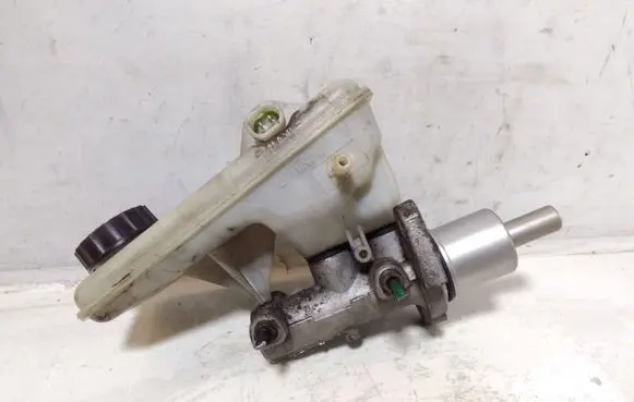Nissan Primastar Master brake cylinder 320670082