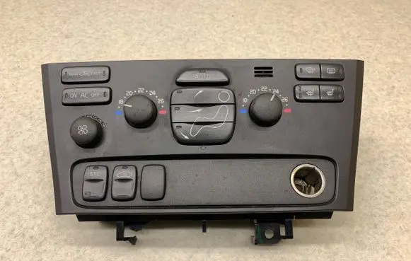 Volvo XC70 Climate control unit 8691876 M616DE00065