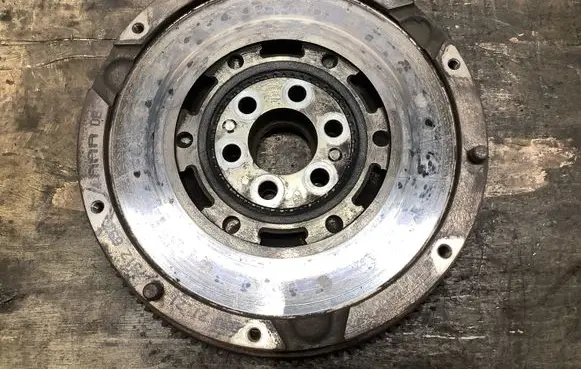 BMW 3 E46 Dual mass flywheel 7512693
