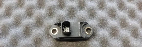 Mercedes-Benz E W211 Airbag deployment crash/impact sensor 0025426918