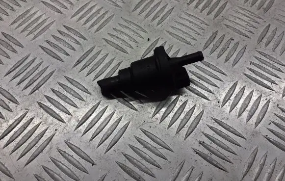 KIA Rio Vacuum valve PCV-002