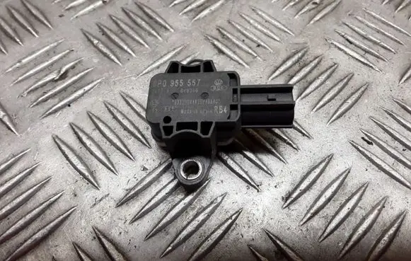 Audi A4 S4 B7 8E 8H Airbag deployment crash/impact sensor 8P0955557