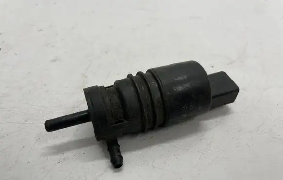 Mercedes-Benz C W204 Windscreen/windshield washer pump
