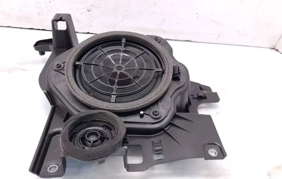 Audi TT TTS RS Mk3 8S Rear door speaker 8S0035411B 8S8035242A 8S0035399A