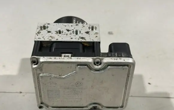 Porsche Cayenne (92A) ABS Pump 95835595500 7P0907379 7P0614517J