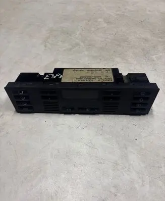 BMW 5 E39 Climate control unit 8374951 00162133 900250380000