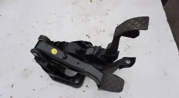 Skoda Fabia Mk3 (NJ) Accelerator throttle pedal 6C1721503B