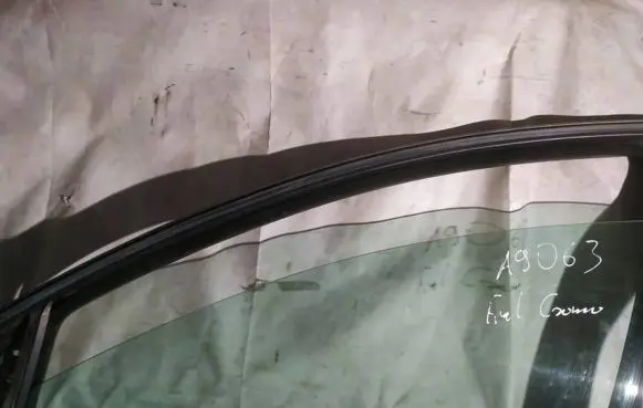 Fiat Croma Front door window glass four-door