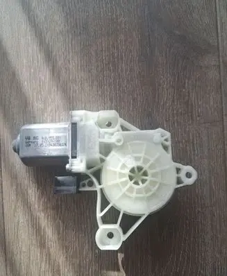 Audi Q4 Sportback e-tron Rear door window regulator motor 4K0959881