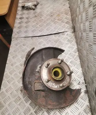 Opel Insignia A Front wheel hub spindle knuckle