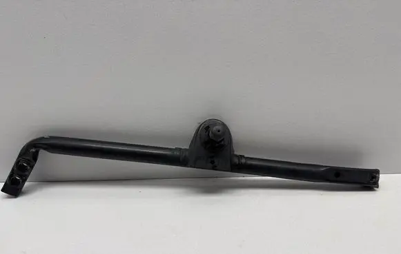 Chrysler Pacifica Radiator support slam panel bracket 68231357AC