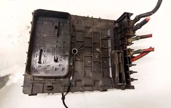 Skoda Octavia Mk2 (1Z) Fuse box set 1K0937125A