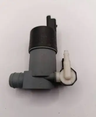 Nissan Qashqai Windscreen/windshield washer pump 9641553980