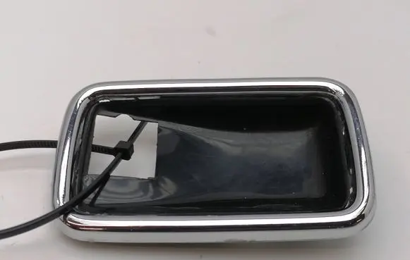 Mercedes-Benz COMPAKT W115 Front door handle cover 1087660611