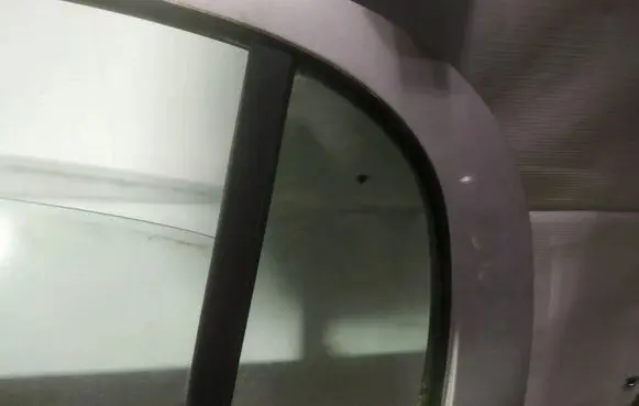 Opel Astra G Rear vent window glass as2