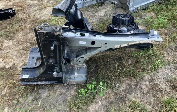 Mercedes-Benz E W238 Front side member TM17012