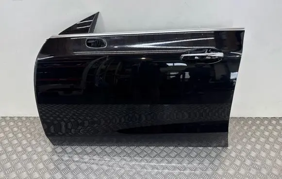 Mercedes-Benz CLS C257 Front door