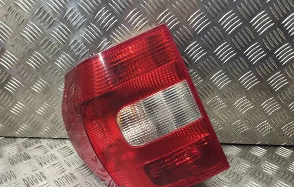 Skoda Yeti (5L) Rear/tail lights 5L0945111
