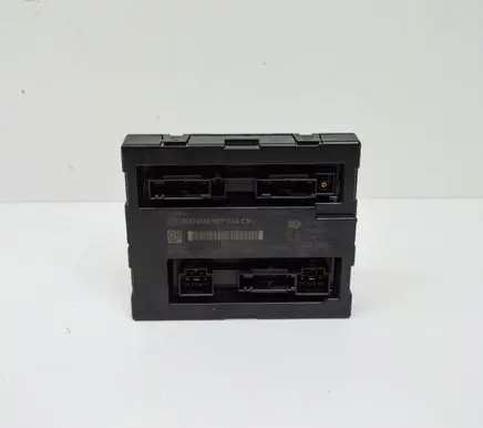 Audi A7 S7 4G Central body control module 4H0907064CR