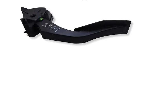 Chevrolet Orlando Accelerator throttle pedal 13253781