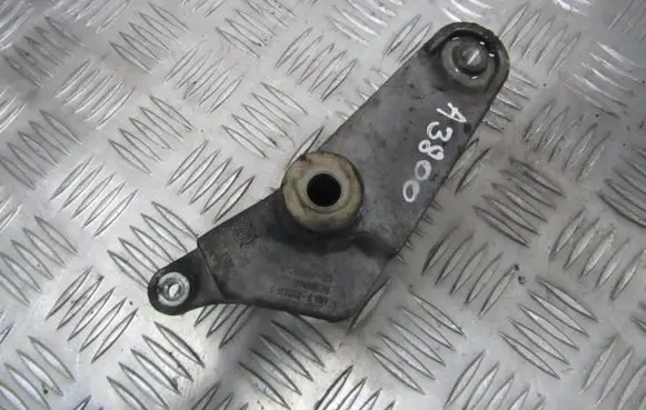 Toyota Corolla E120 E130 Engine mounting bracket f2262395 f-226239.5