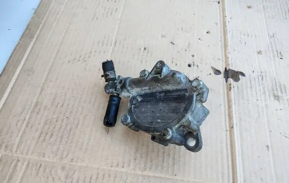 Vacuum pump