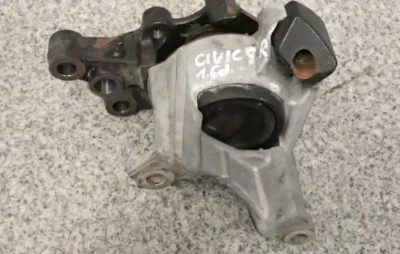 Honda Civic IX Engine mount vacuum valve 