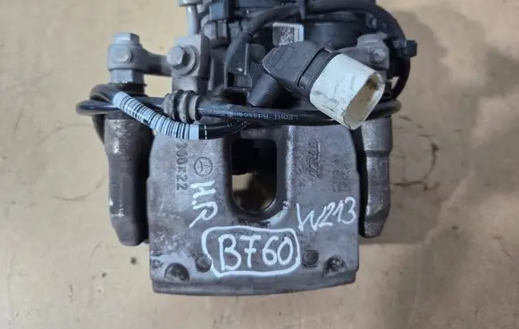 Mercedes-Benz E W213 Rear brake caliper 32358282