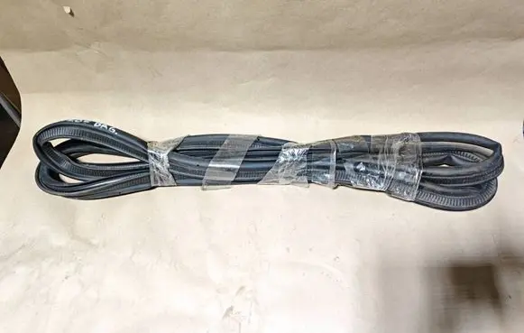 Renault Zoe Loading door rubber seal (on body)