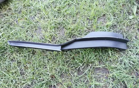 Volkswagen Golf VIII Front bumper splitter molding 5G0853666L 32004011093