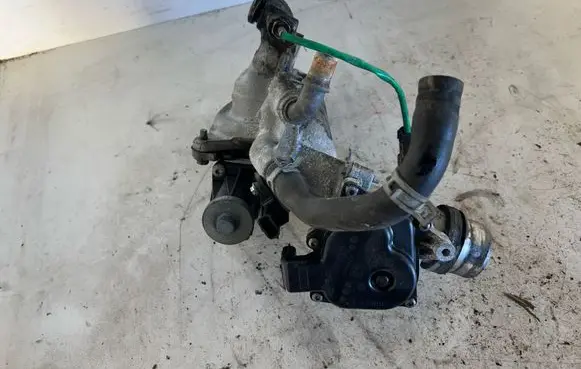 Mercedes-Benz A W176 Throttle body valve 161A09287R