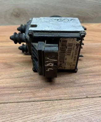 Volkswagen PASSAT B6 ABS Pump 3C0614109M 16705707J 16705907