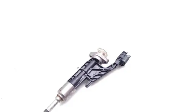 BMW X1 F48 F49 Fuel injector 7639990 102135-41 13537639990-05