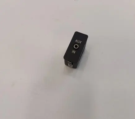 Mini One - Cooper Clubman R55 AUX in-socket connector 6930561