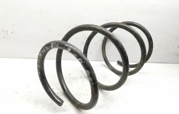 Toyota Avensis T250 Front coil spring