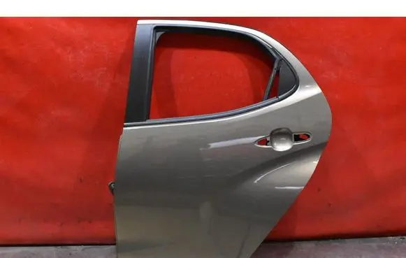 Toyota Yaris Rear door 