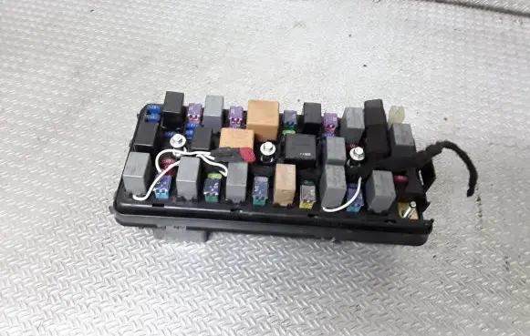 Chevrolet Captiva Fuse module