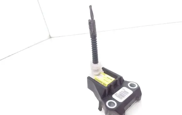 Toyota Yaris Airbag deployment crash/impact sensor 891730D020