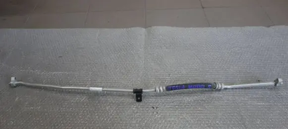 Tesla Model S Engine coolant pipe/hose 600773300A