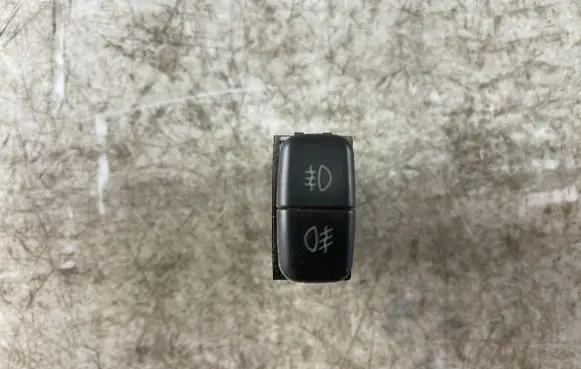 Fog light switch
