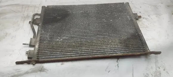 A/C cooling radiator (condenser)