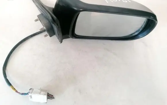 Mazda 626 Front door electric wing mirror e13010142