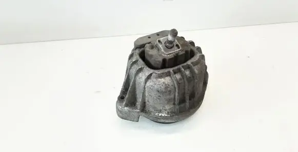 BMW 1 E81 E87 Engine mount bracket 13981112GE
