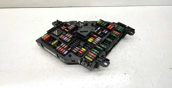 BMW 5 F10 F11 Fuse module 9264923