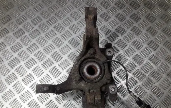 Opel Zafira B Front wheel hub