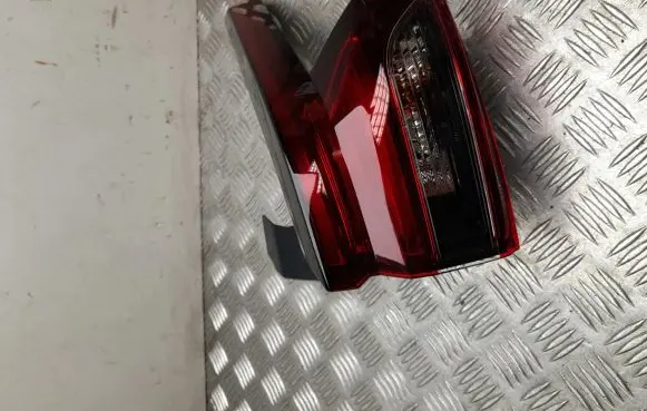 Nissan Qashqai J12 Rear/tail lights KOITO2208D02F