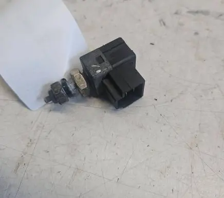 Hyundai Santa Fe Brake pedal sensor switch 399