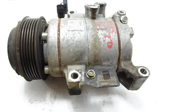 Mazda CX-5 Air conditioning (A/C) compressor (pump) F500JUBCA01 KF011724