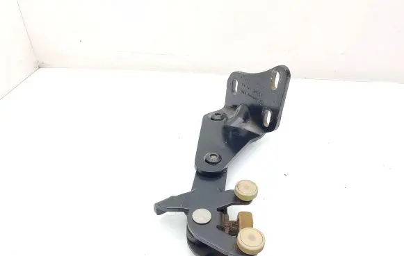 Volkswagen Caddy Sliding door lower roller guide/hinge 2K0843397B SS55MC1919